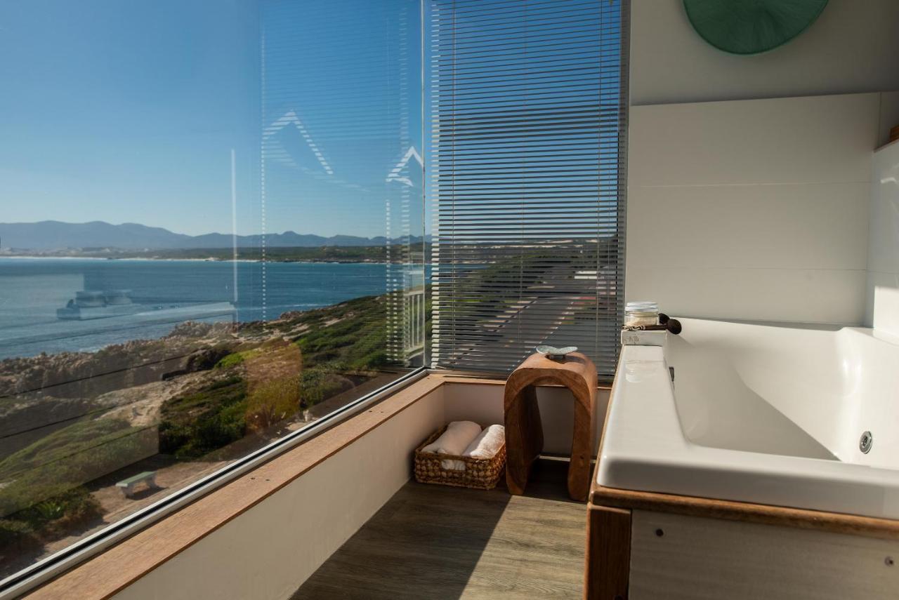 Whalesong Lodge Gansbaai Eksteriør billede