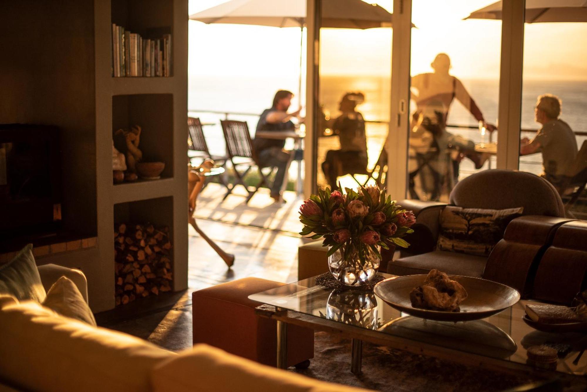 Whalesong Lodge Gansbaai Eksteriør billede