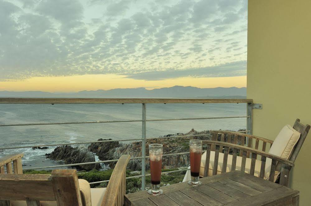 Whalesong Lodge Gansbaai Eksteriør billede