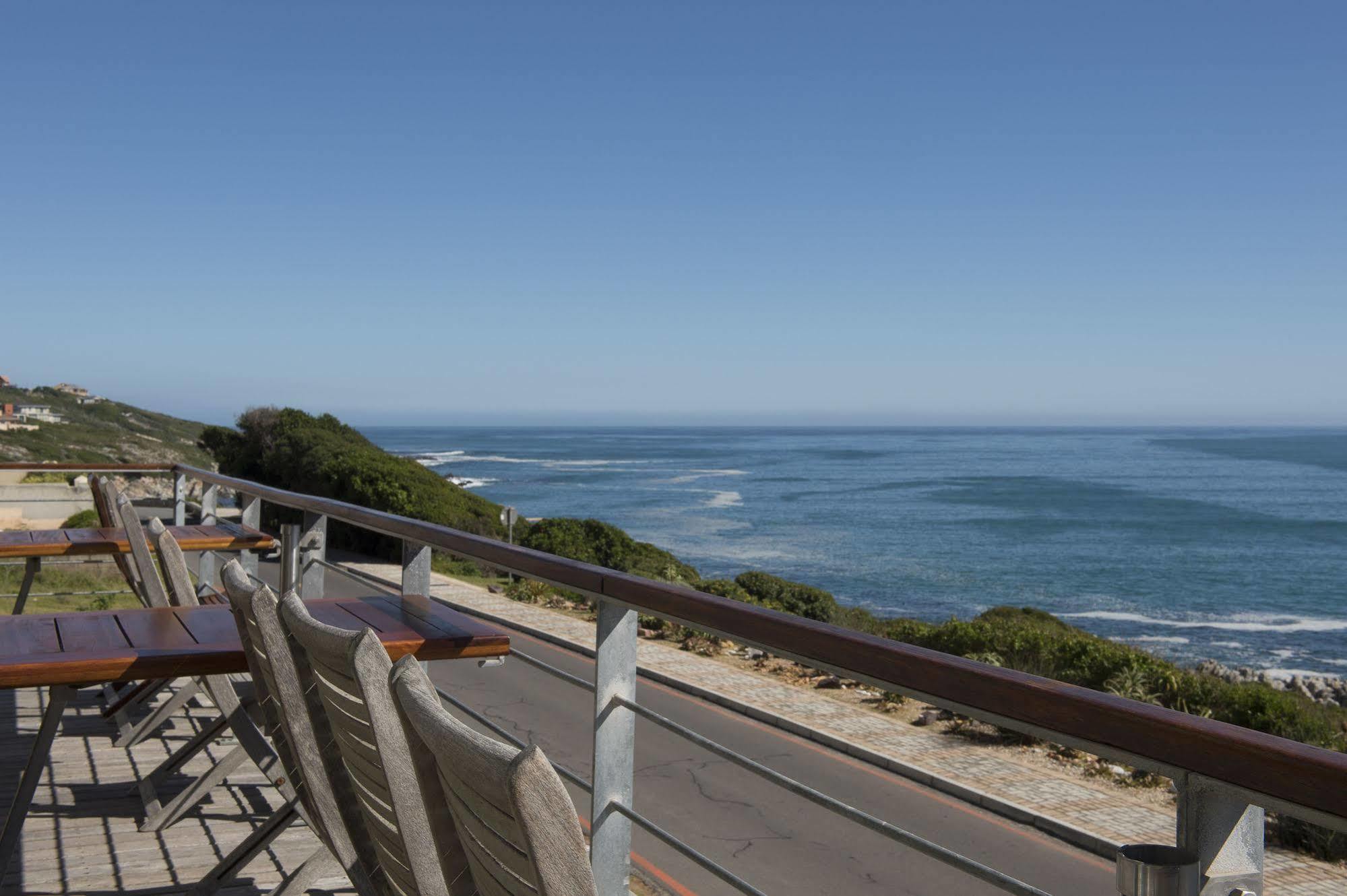 Whalesong Lodge Gansbaai Eksteriør billede