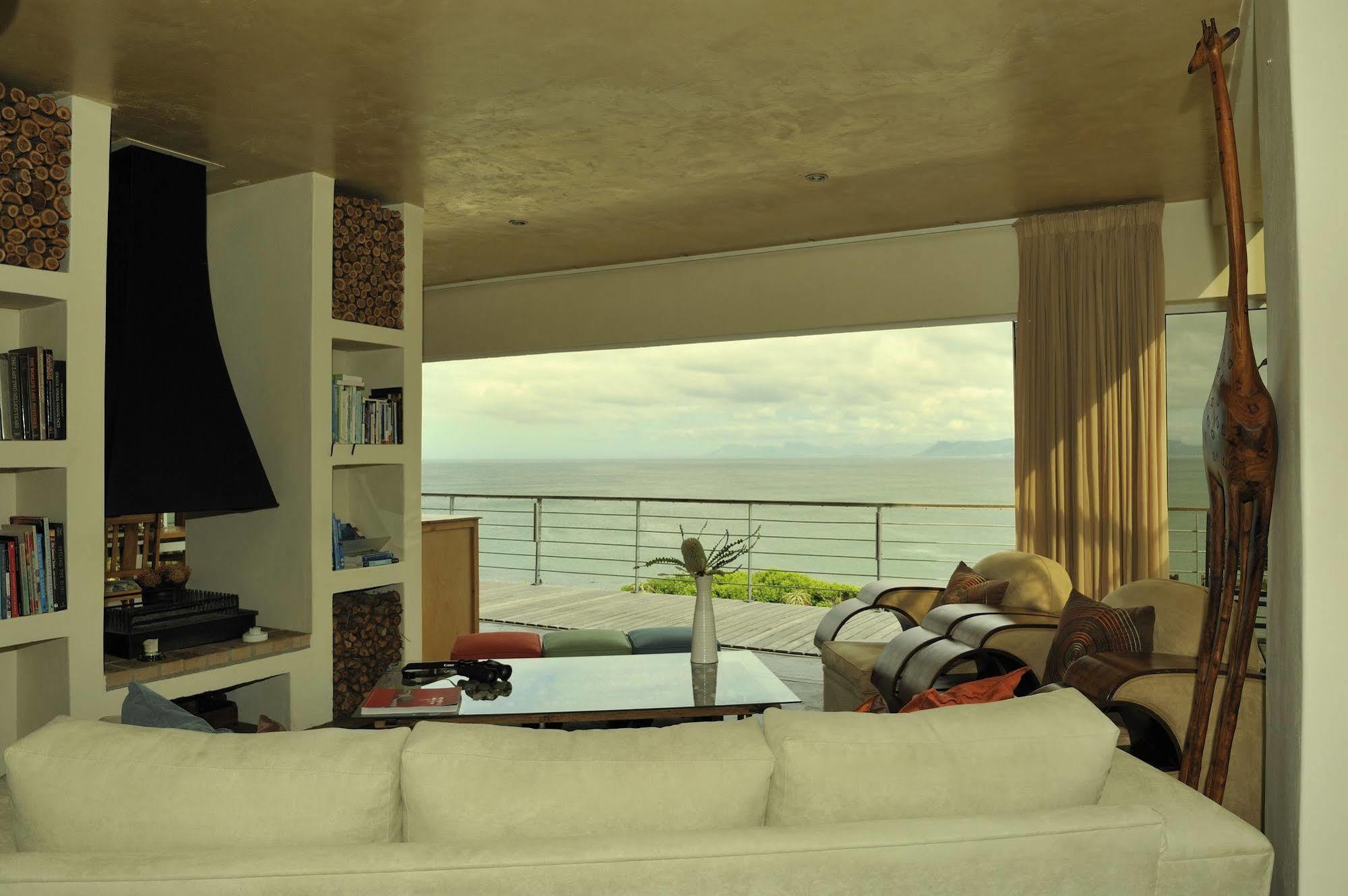 Whalesong Lodge Gansbaai Eksteriør billede