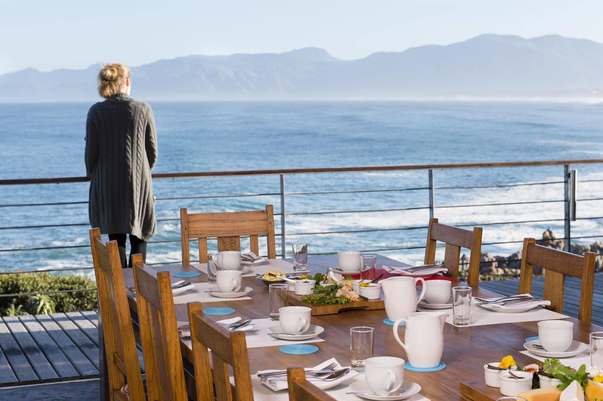 Whalesong Lodge Gansbaai Eksteriør billede